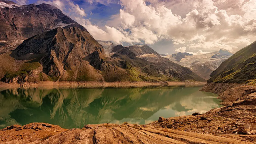Does anything even live in the ganges river?