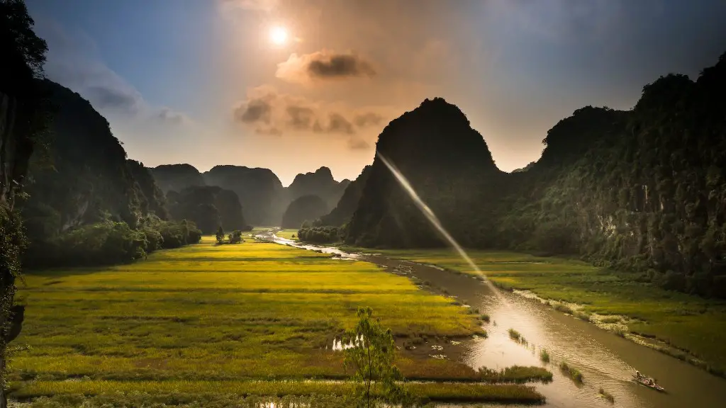 Does the amazon river run through argentina?