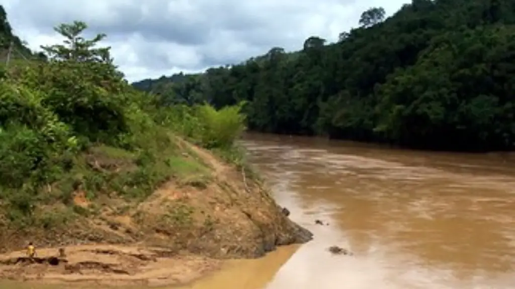 What type of pollution is in the yellow river?